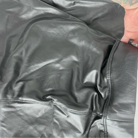 Ci Sono Black Faux Leather High-Waist Leggings Size S – Moto Biker Y2K Edgy Pant - Picture 4 of 7